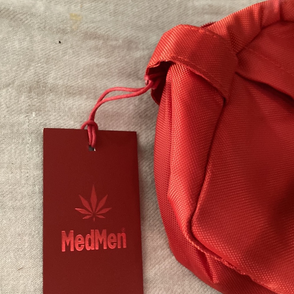 MED MEN TOILETRIES RAD BAG bag🤙🏽. MedMen **